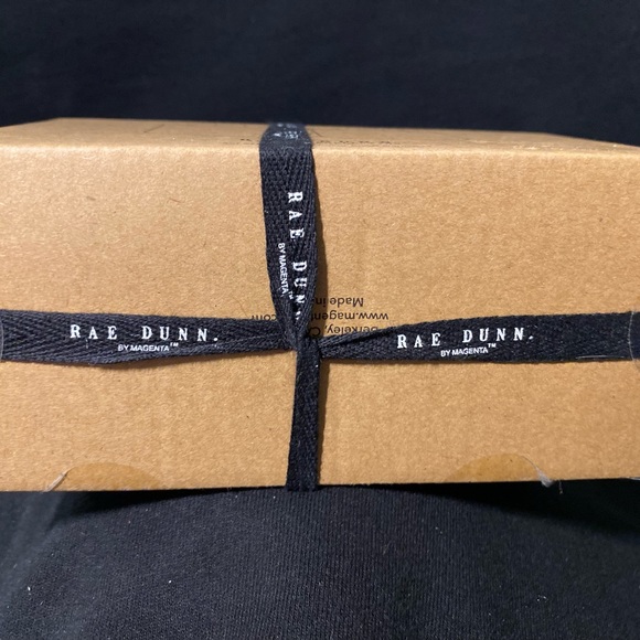 Rae Dunn HELLO/PRETTY mini canisters w/flower toppers 3.5x2.5” New in Box - Picture 6 of 9